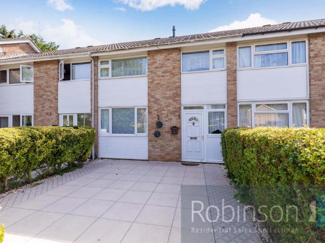3 bedroom terraced house for sale