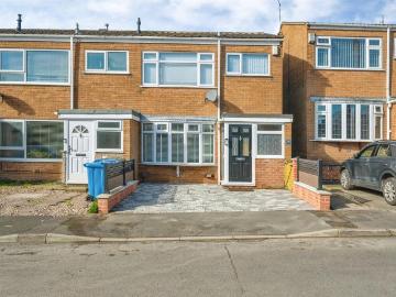 3 bedroom end of terrace house for sale
