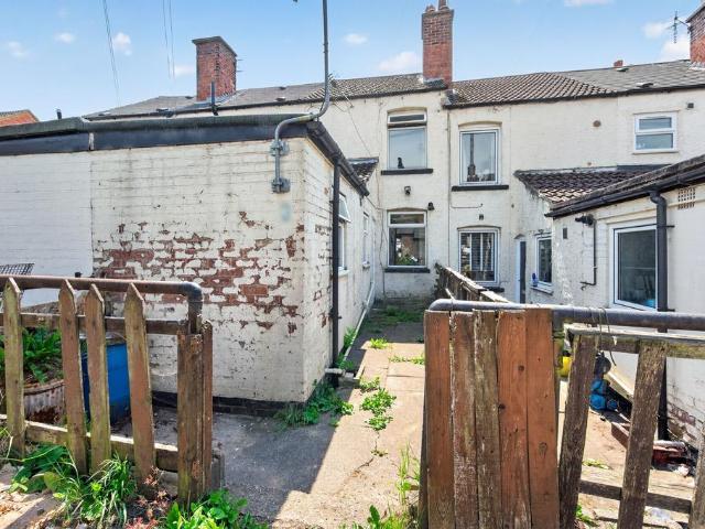 3 bedroom terraced house for sale