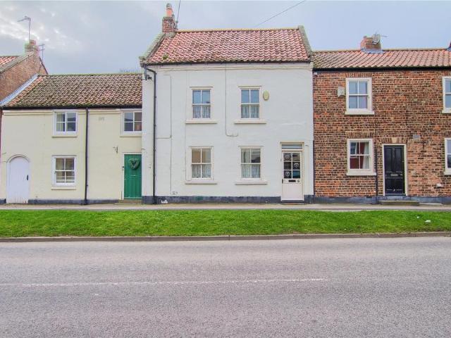 3 bedroom terraced house for sale
