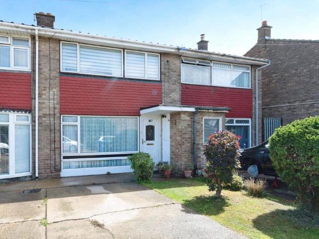 3 bedroom terraced house for sale