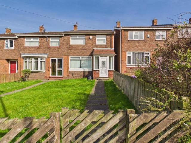 3 bedroom terraced house for sale