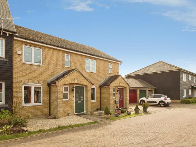 2 bedroom terraced house for sale
