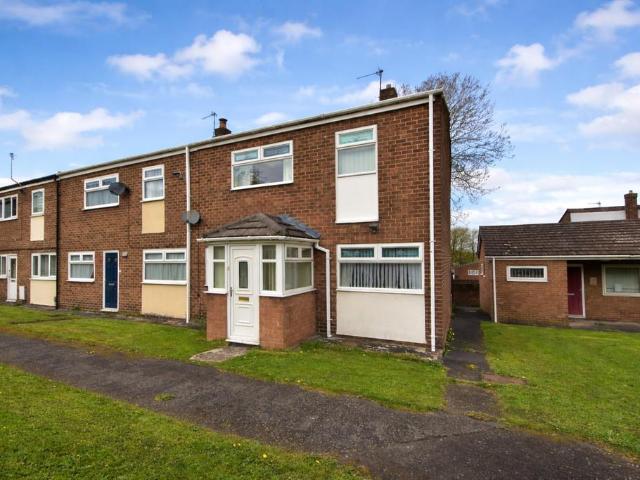 3 bedroom end of terrace house for sale