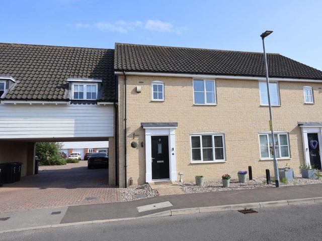 3 bedroom terraced house for sale