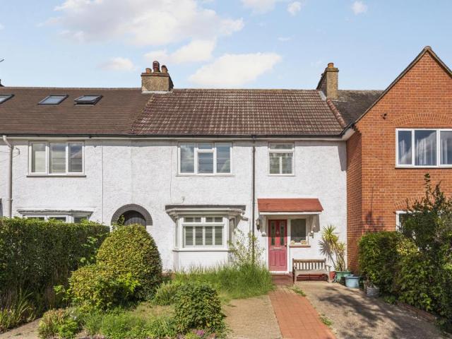 3 bedroom terraced house for sale