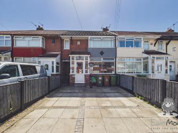 3 bedroom terraced house for sale