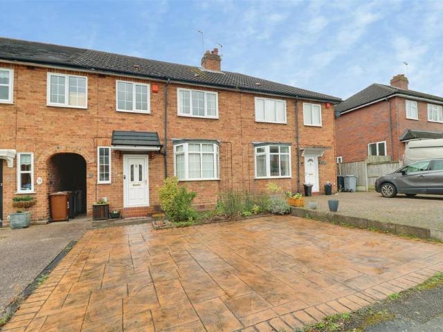 3 bedroom terraced house for sale