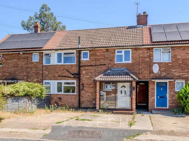 3 bedroom terraced house for sale