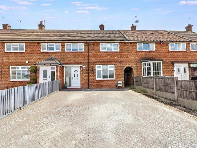 3 bedroom terraced house for sale