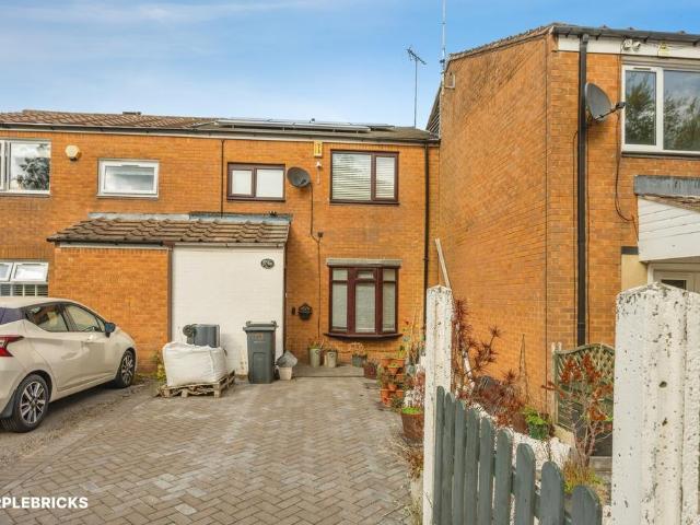 3 bedroom terraced house for sale