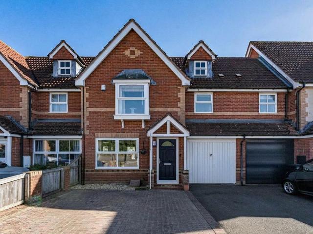 3 bedroom terraced house for sale