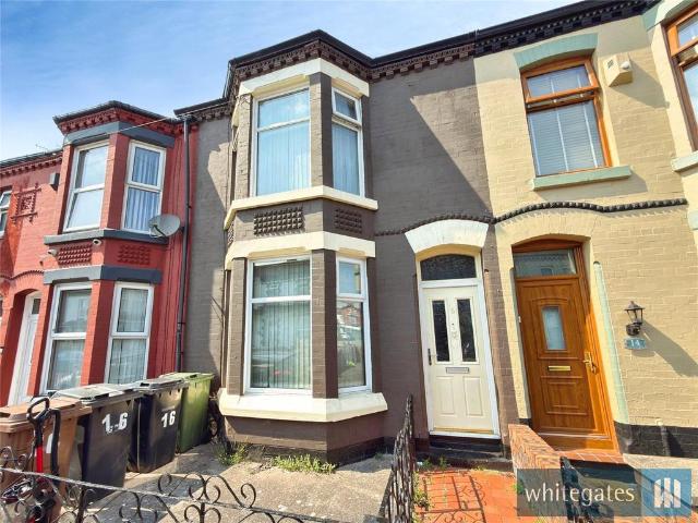 3 bedroom terraced house for sale