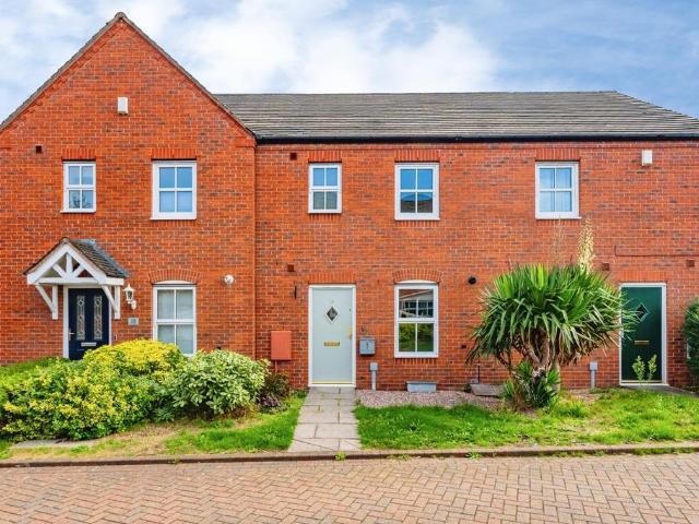 3 bedroom terraced house for sale