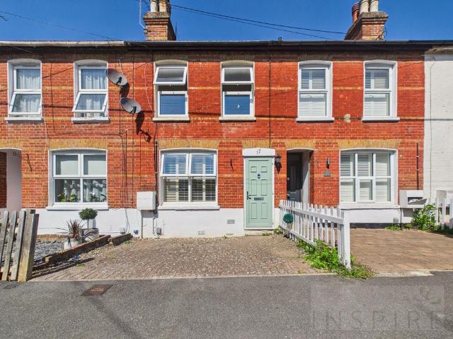 3 bedroom terraced house for sale