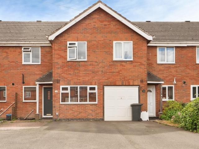 3 bedroom terraced house for sale