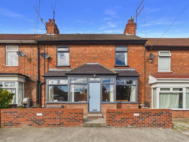 3 bedroom terraced house for sale