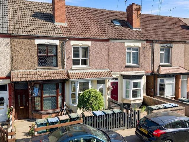 3 bedroom terraced house for sale