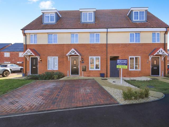 3 bedroom terraced house for sale
