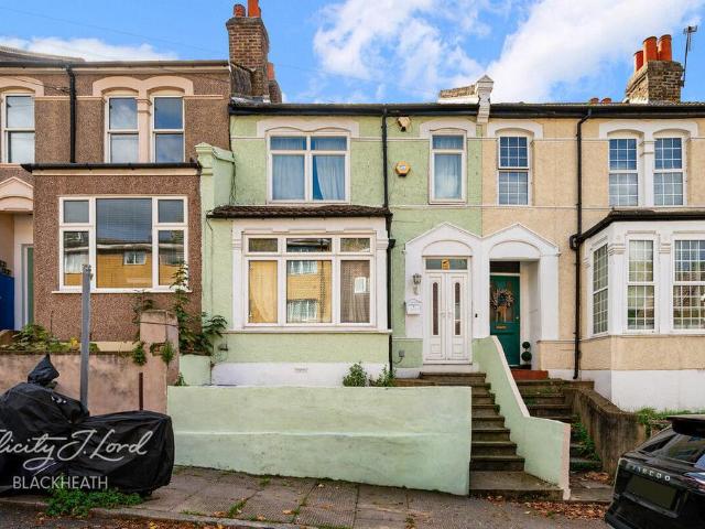 3 bedroom terraced house for sale