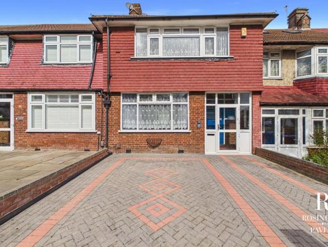 3 bedroom terraced house for sale
