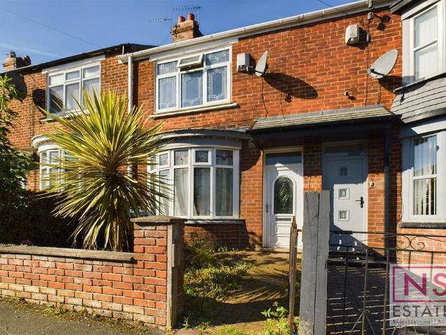3 bedroom terraced house for sale