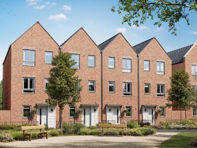 3 bedroom terraced house for sale