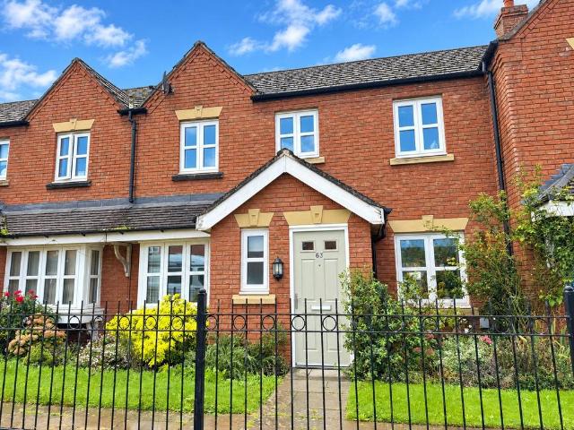 3 bedroom terraced house for sale