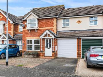 3 bedroom terraced house for sale