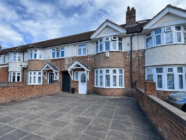 3 bedroom terraced house for sale