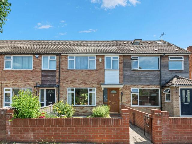 3 bedroom terraced house for sale