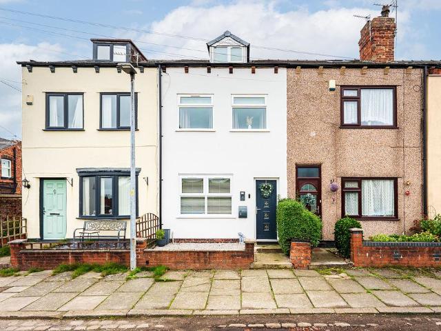 3 bedroom terraced house for sale