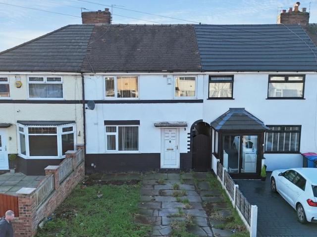 3 bedroom terraced house for sale