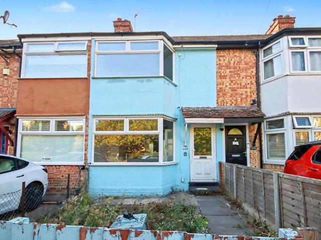 3 bedroom terraced house for sale