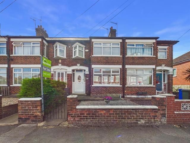 3 bedroom terraced house for sale