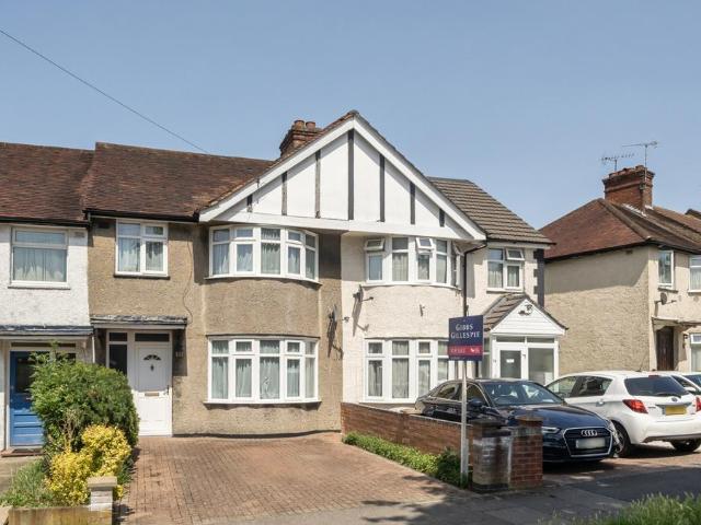 3 bedroom terraced house for sale