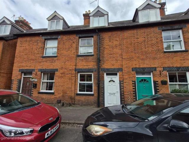 3 bedroom terraced house for sale