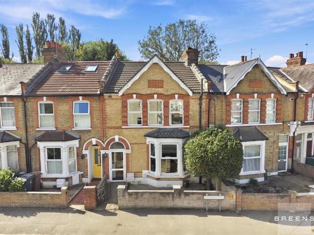 3 bedroom terraced house for sale
