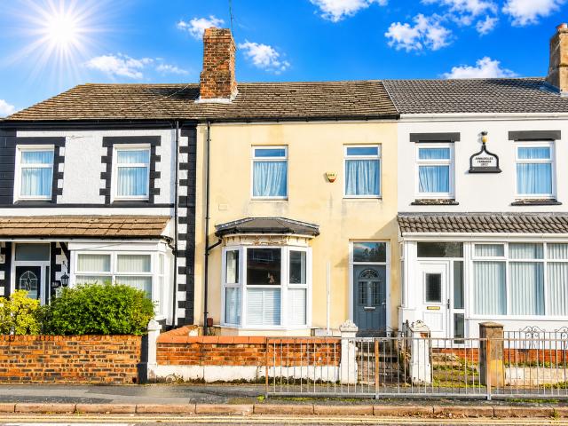 3 bedroom terraced house for sale