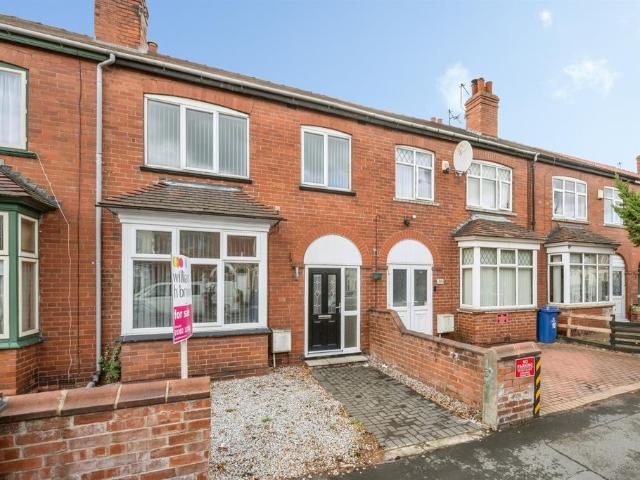 3 bedroom terraced house for sale