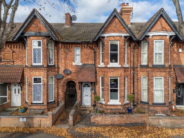 3 bedroom terraced house for sale