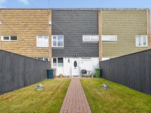 3 bedroom terraced house for sale