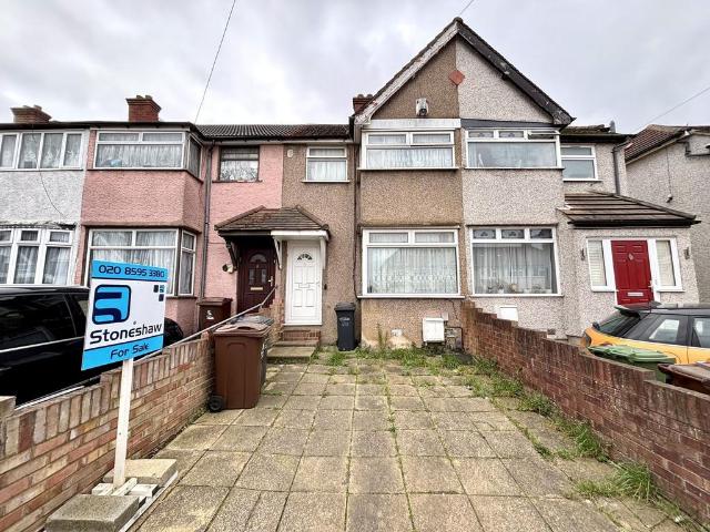 3 bedroom terraced house for sale
