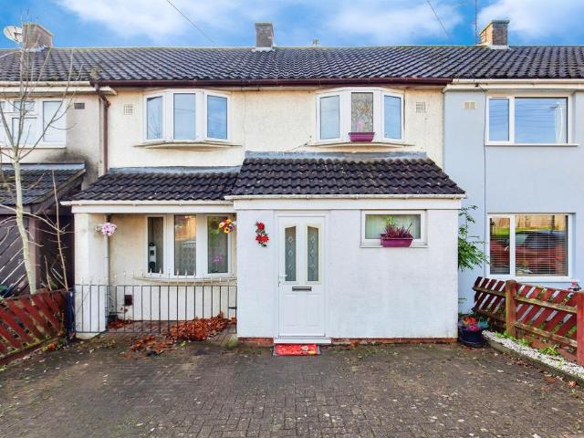3 bedroom terraced house for sale