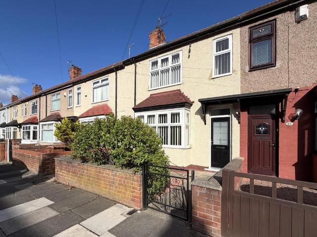 3 bedroom terraced house for sale