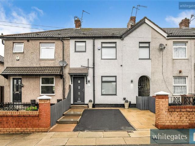 3 bedroom terraced house for sale