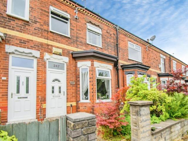 3 bedroom terraced house for sale