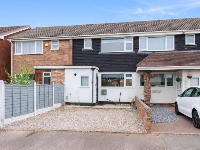 3 bedroom terraced house for sale
