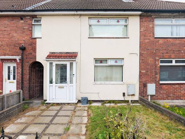 3 bedroom terraced house for sale