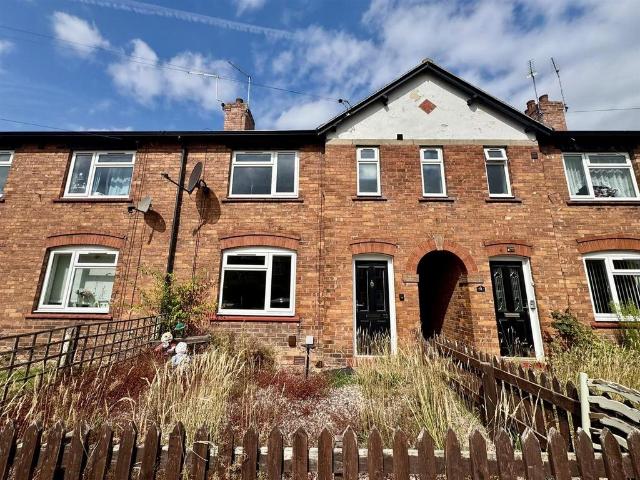 3 bedroom terraced house for sale